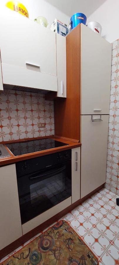 Apartament Ampio Monolocale Con Terrazzo - A 2 Passi Dal Mare Latte Zewnętrze zdjęcie